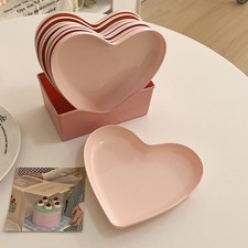Ins Heart-shaped Plate Cake