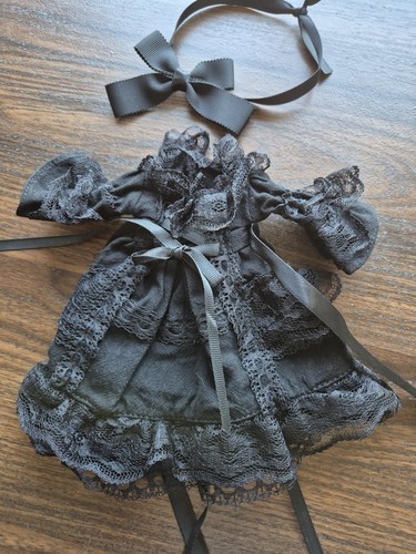 Victoriana black lace doll - lace,
