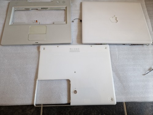 Ibook lid palmrest and base - lid,,