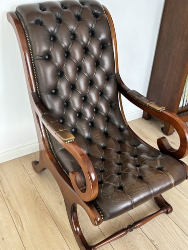 Chesterfield style leather - style,