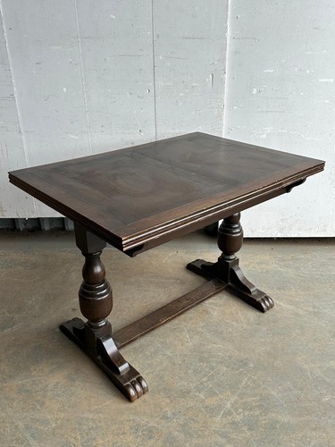 Extending dining table - extending,