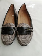 ladies Size 7 snake skin flat