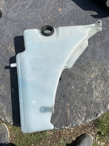 Audi windscreen washer - audi,