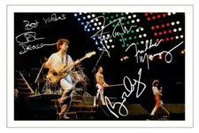 QUEEN ENTIRE GROUP AUTOGRAPH