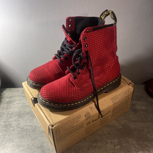 Martens 1460 page - 1460, waffle