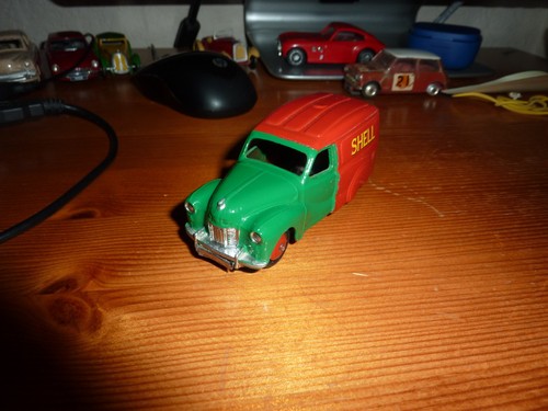Dinky toys 470 - dinky, 'austin