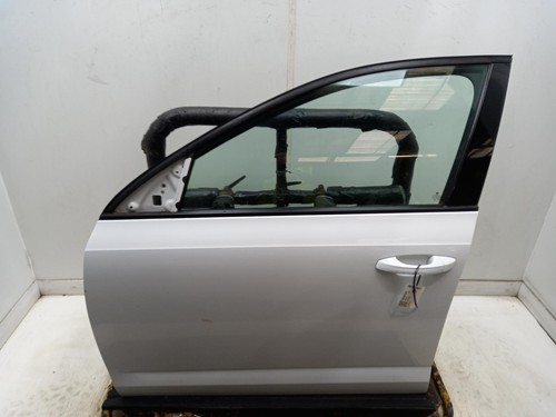 Skoda octavia left front door - octavia,