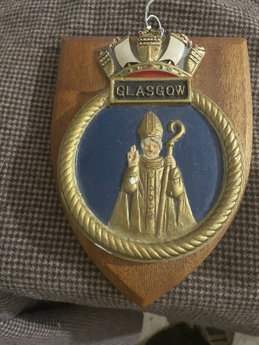 Royal navy hms - royal,