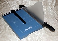 Staples A4 Paper Guillotine