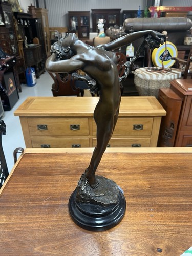 Cast bronze deco - style, lady