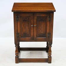 Old Charm Pedestal/Bedside