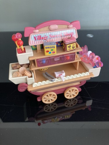 Sylvanian families village - families,