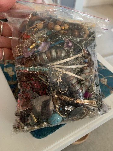 Job lot bundle broken - lot,