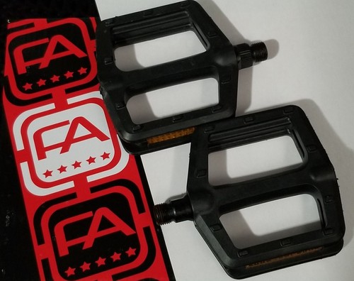 Free agent bmx bike pedals - free,