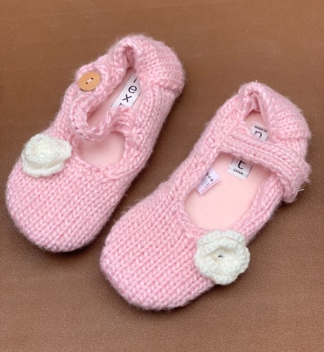 New girls slippers - new,