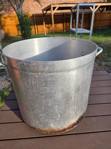 Large commercial aluminium - large,