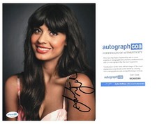 JAMEELA JAMIL SIGNED 8x10