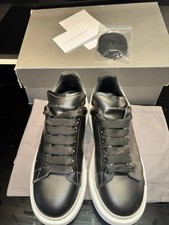ALEXANDER MCQUEENS TRAINERS LARRY BLACK AND WHITE LEATHER SIZE 7