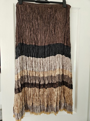 Nwot chesca tiered - chesca,