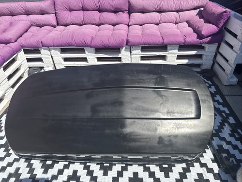 Roof box - roof,