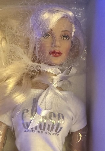Robert tonner chase model - chase,
