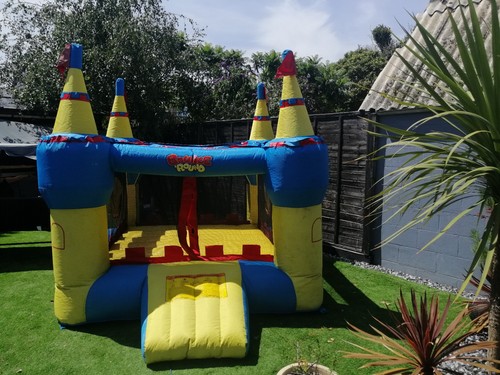 Bouncy castle bounce - castle,
