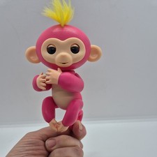 WowWee Fingerlings Monkey in