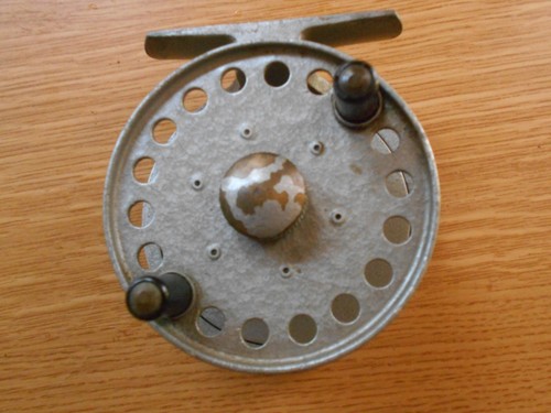 Centrepin trotting reel - trotting,
