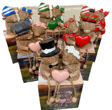 Highland Cow Sitting Ornament