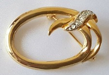 Brooch ~ Oval Swirl ~ Gold Plated ~ Sparkling Clear Diamantes ~ Lovely