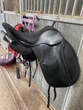 Thorowgood 17.5” T4 Cob Dressage Saddle