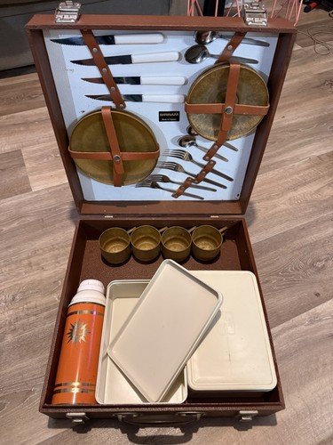 Retro sirram suitcase picnic - suitcase,