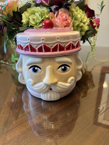 Nutcracker head ceramic cookie - head,