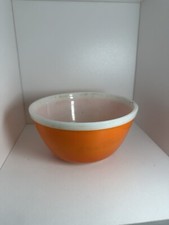 Vintage JAJ PYREX orange