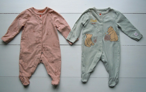 Babygrows sleepsuits winnie - babygrows/sleepsuits:,