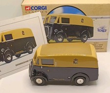 CORGI CLASSICS 96895 MORRIS J