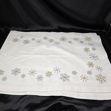 Williams Sonoma Table Runner