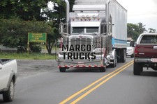 Truck photo Peterbilt 379 box semitrailer Costa Rica silver #e6dd