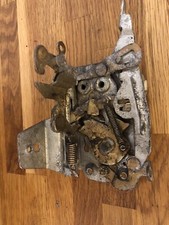 BMW E24 6 SERIES N/S/F Door Catch Mechanism 51211889055 635csi 628i All Years