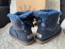 UGG mini Bailey Bow short navy blue boots, Uk size 6.5, EUR Size 39