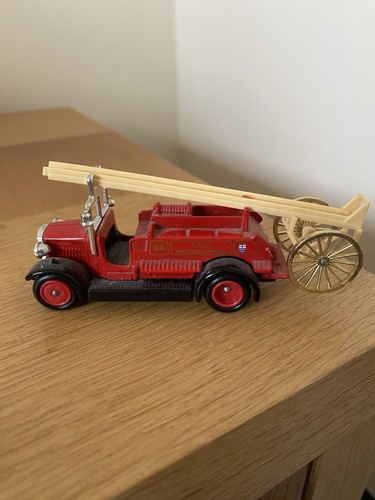 Lledo dennis fire engine - fire,