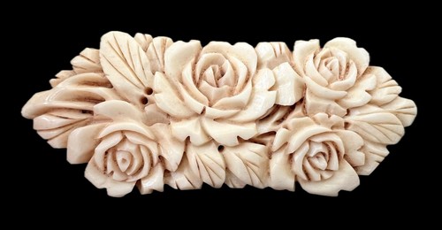 Antique early 20th - early, carved