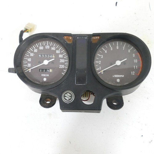 Suzuki 750 cockpit - gs,