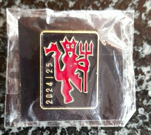 Manchester united devil crest - manchester,