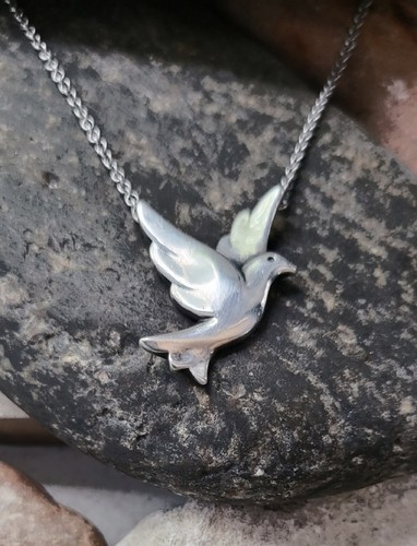 Retired james avery bird - james,
