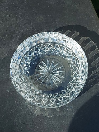Heavy cut crystal round ash - heavy,