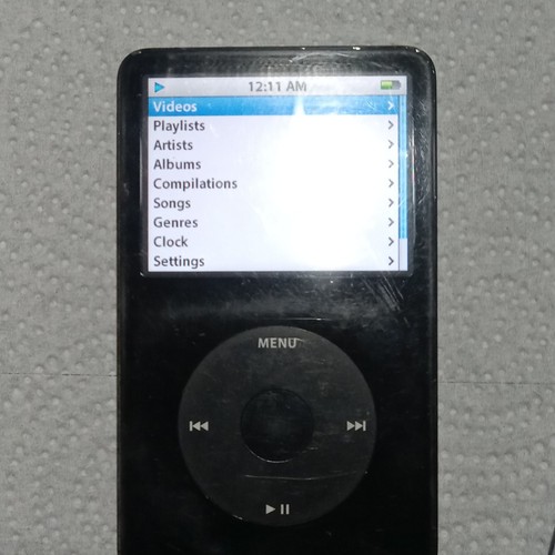Apple ipod 5th gen 30gb - ipod,