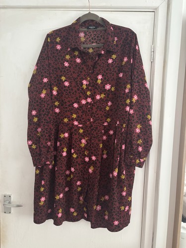 Burgundy leopard and flower - leopard,