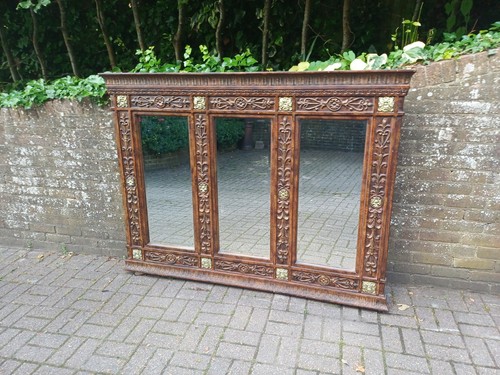 Huge decorative triple - triple, wall
