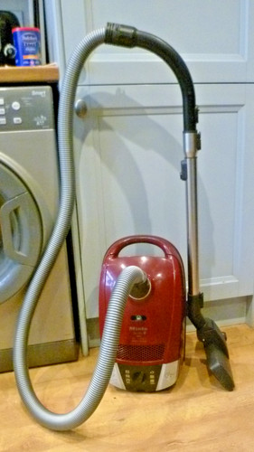 Miele s6220 compact cylinder - miele,
